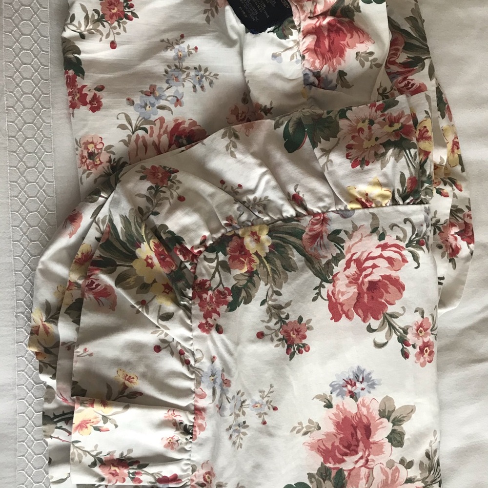 2 Ralph Lauren pillow shams
